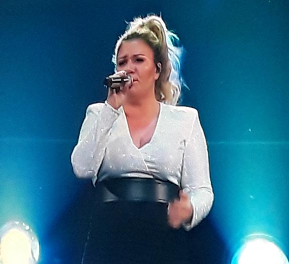 Kelly Clarkson